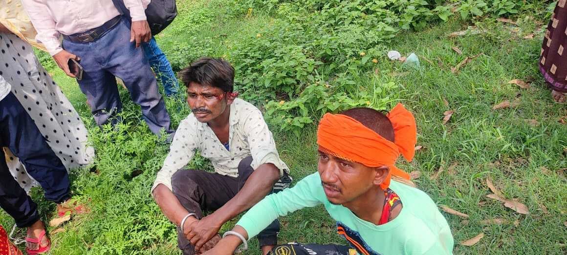 दो बाइक की टक्कर में एक की मौत, तीन घायल