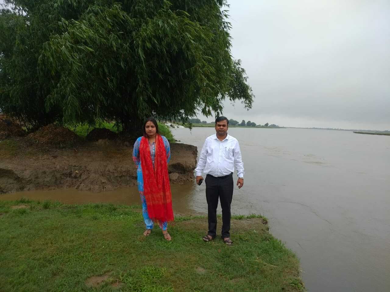 कटाव क्षेत्र का बीडीओ व सीओ ने लिया जायजा