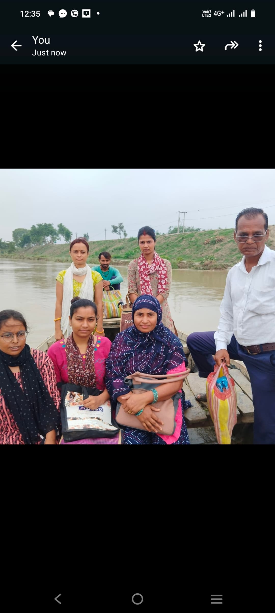 नाव पर कदम डालते ही कांप उठता सुमन का कलेजा