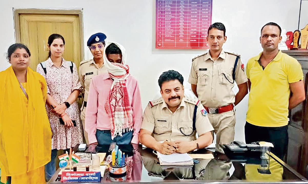 चाईबासा की दो नाबालिग लड़कियों को अंबाला ले जा रहा मानव तस्कर गिरफ्तार