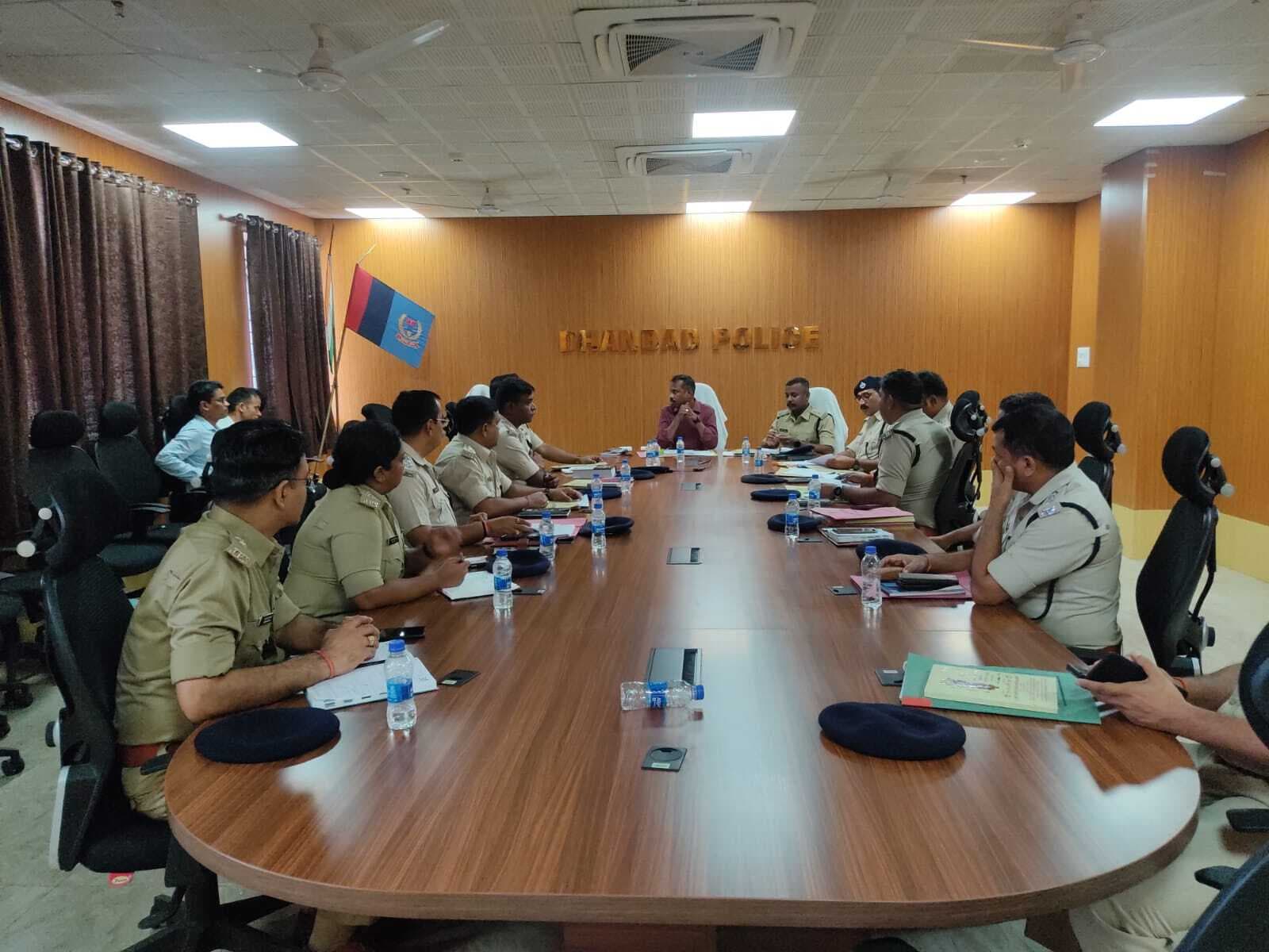 गैंगस्टर की गिरफ्तारी व नशे के कारोबार के खिलाफ चलेगा विशेष अभियान