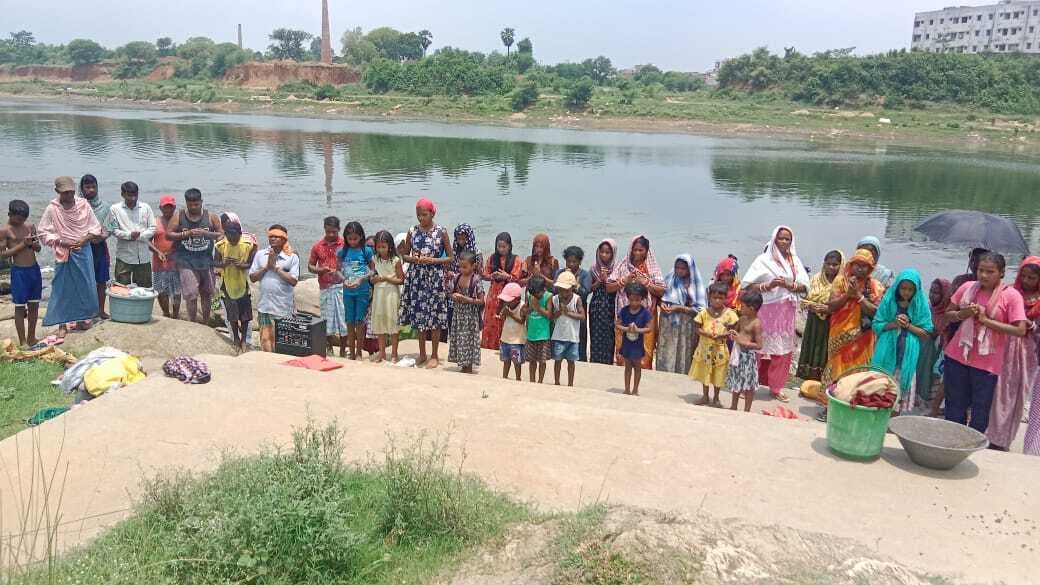 बारिश के लिए ग्रामीणों ने की विशेष पूजा