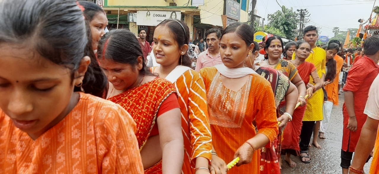 भक्तों को दर्शन देने निकले भगवान जगन्नाथ, किया नगर भ्रमण