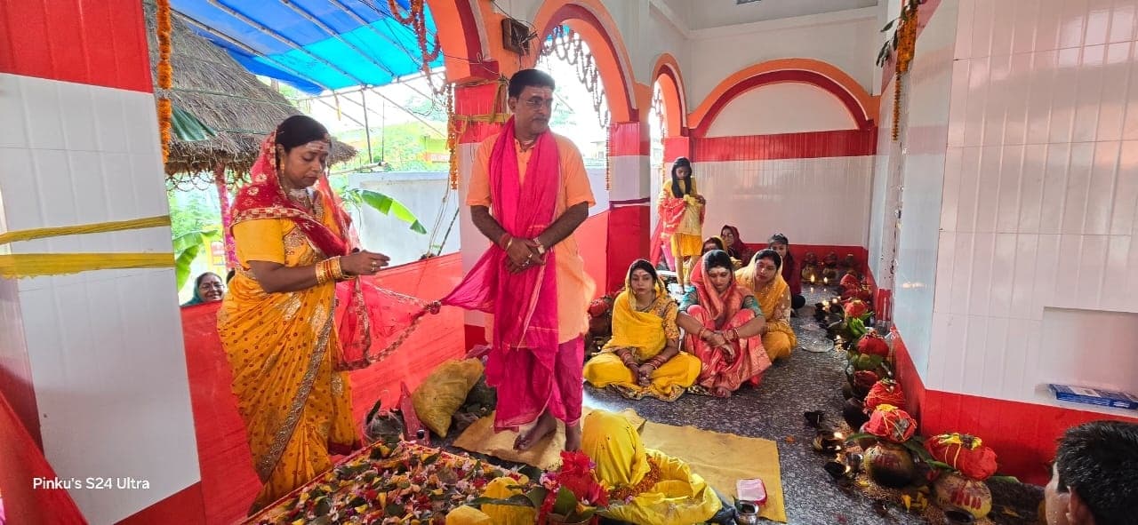 तीन दिवसीय प्राण-प्रतिष्ठा यज्ञ संपन्न