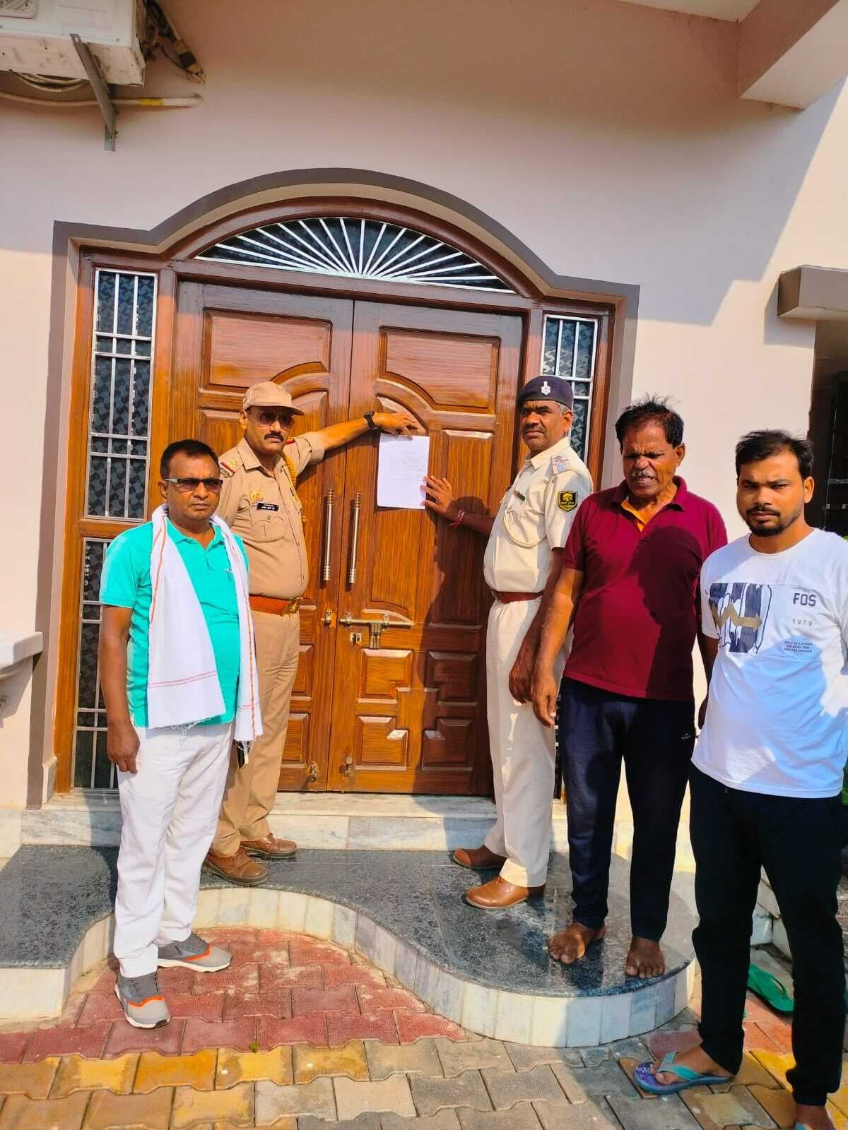 इश्तेहार चिपकाने मुंगेर पहुंची उत्तर प्रदेश पुलिस