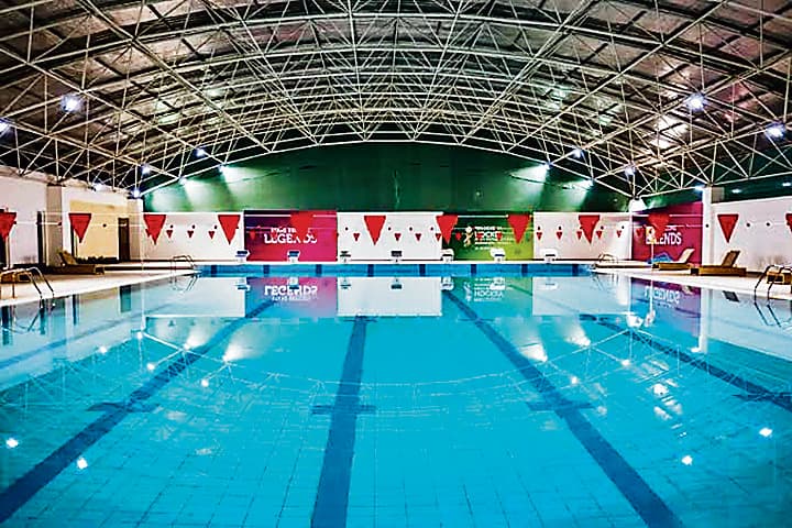 मेफेयर विलेज के स्वीमिंग पूल में डूबकर चार साल की मासूम की मौत