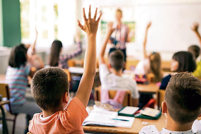 सख्ती : स्कूल के समय अब सड़कों पर नहीं दिखेंगे बच्चे