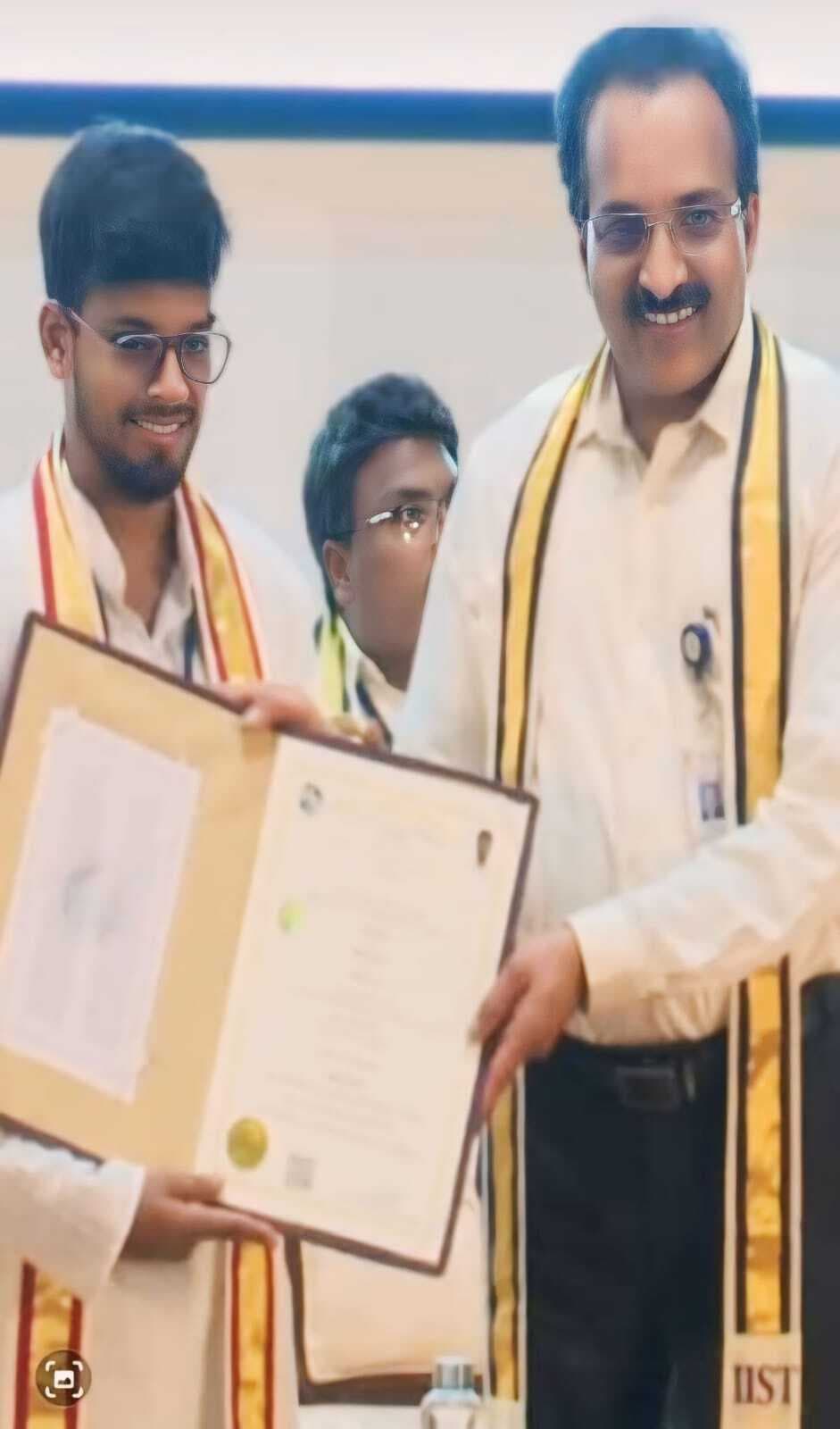 बलियापुर के हर्ष सरिया बने इसरो के वैज्ञानिक