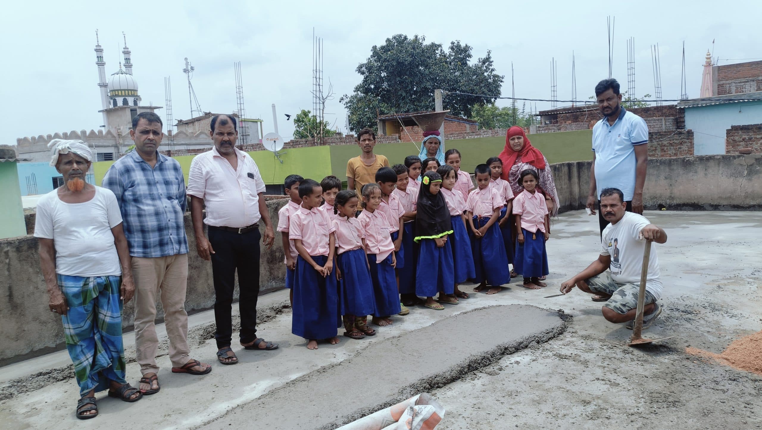 जर्जर विद्यालय भवन की करायी मरम्मत