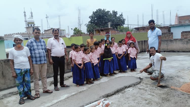 जर्जर विद्यालय भवन की करायी मरम्मत