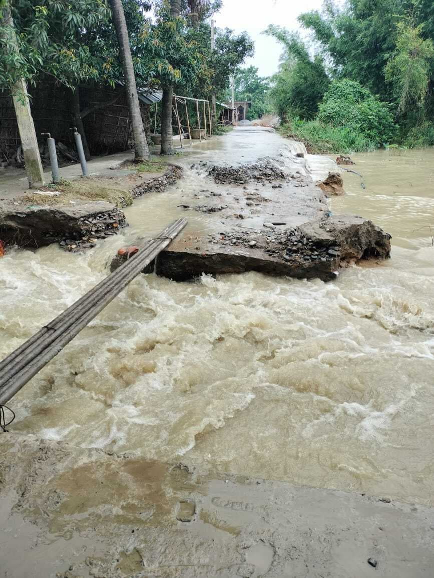 उफनायी नुना नदी, लोगो के घरों में घुसा पानी
