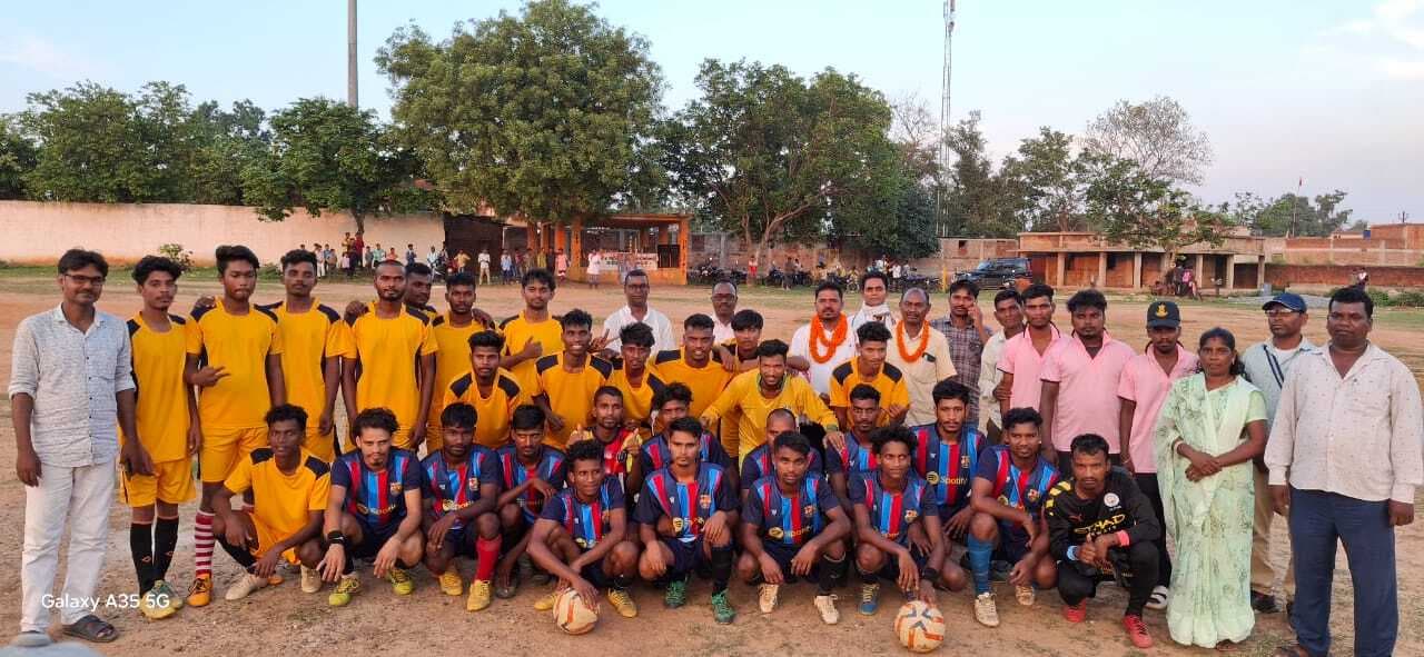 चरही में शहीद तापस सोरेन का शहादत दिवस मनाया