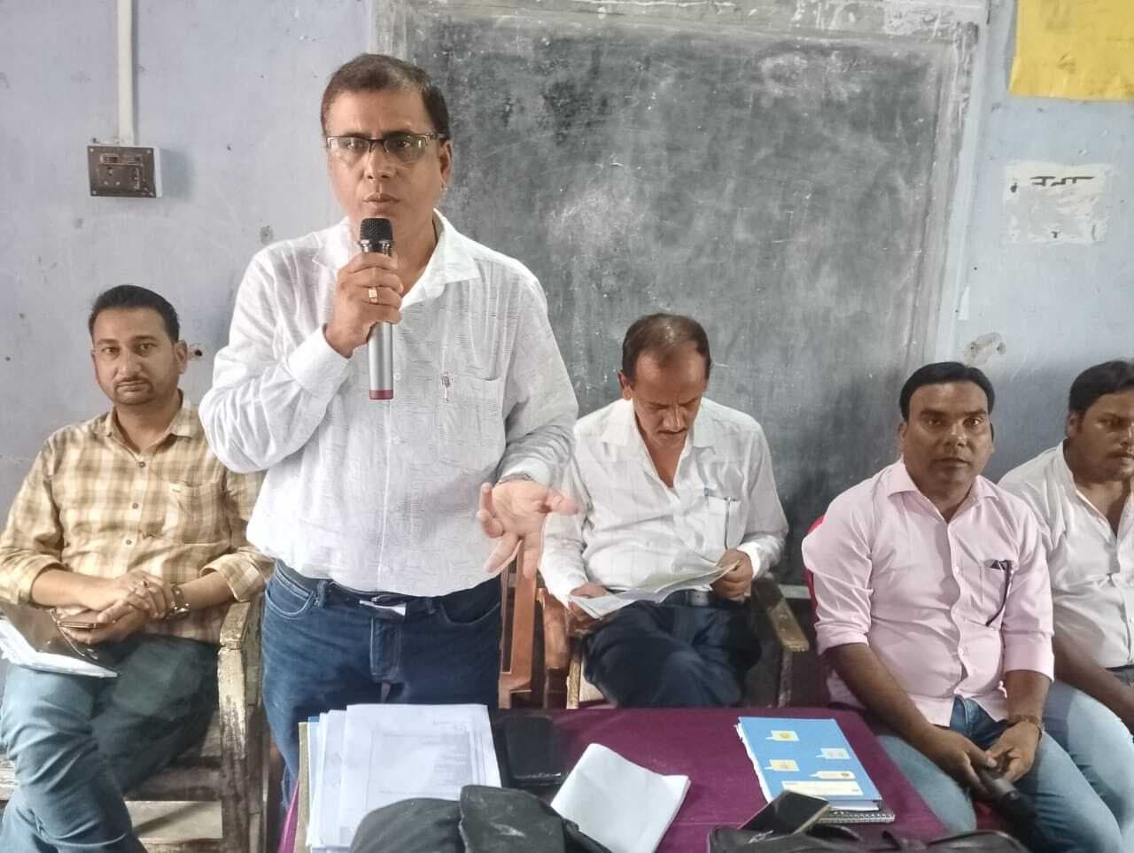 एमडीएम योजना का एसएसएस नियमित नहीं भेजने वाले स्कूल के शिक्षकों पर होगी कार्रवाई