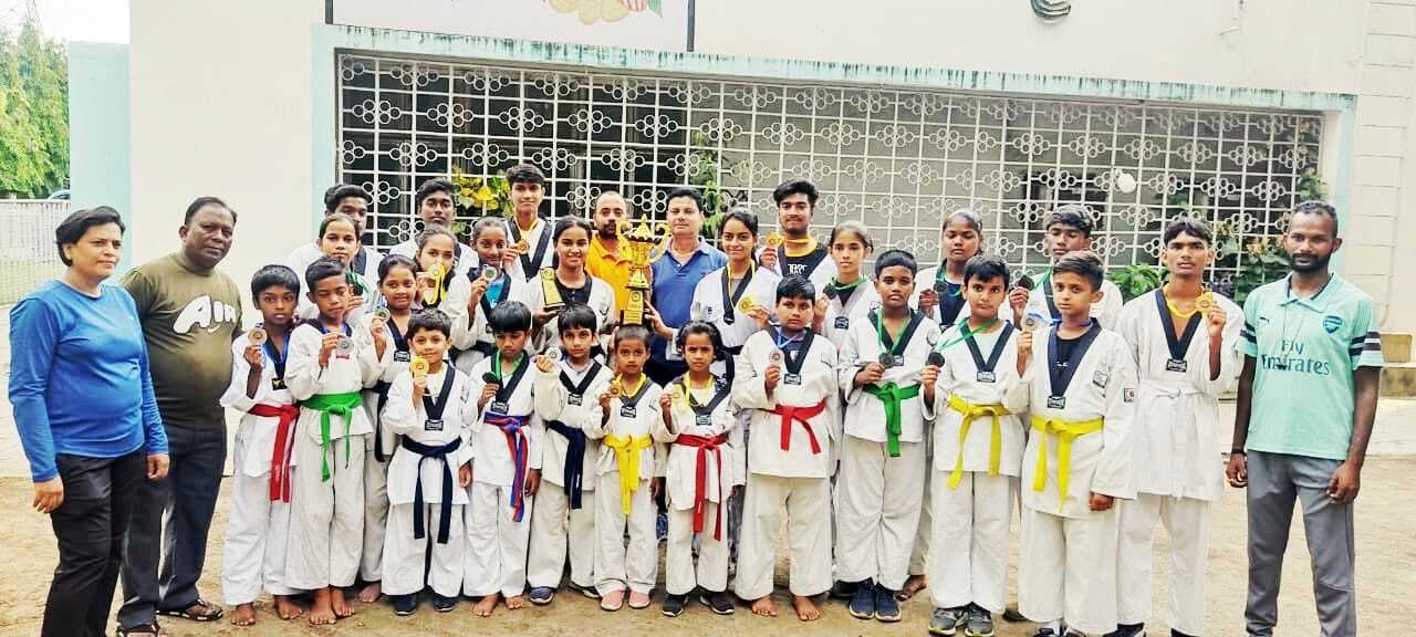 जिले के ताइक्वांडो खिलाड़ियों ने जीते कुल 24 पदक