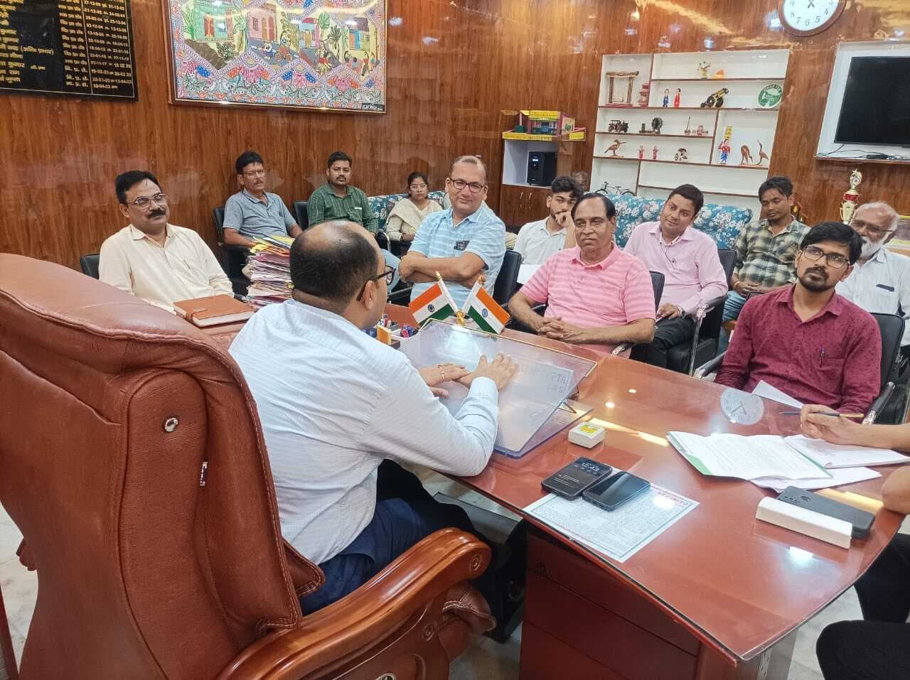 डीडीसी की अध्यक्षता में टी बोर्ड की बैठक संपन्न