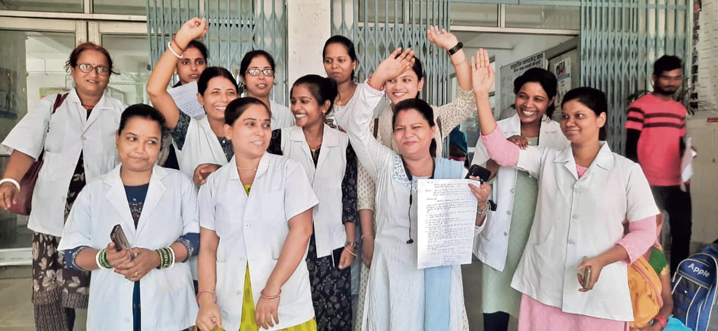 मशरक सीएचसी की एएनएम ने शुरू की अनिश्चितकालीन हड़ताल