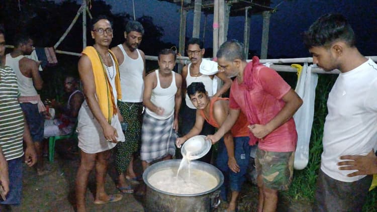 परबत्ता में नकली दूध का हुआ भंडाफोड़, जांच में जुटी खाद्य संरक्षण पदाधिकारी