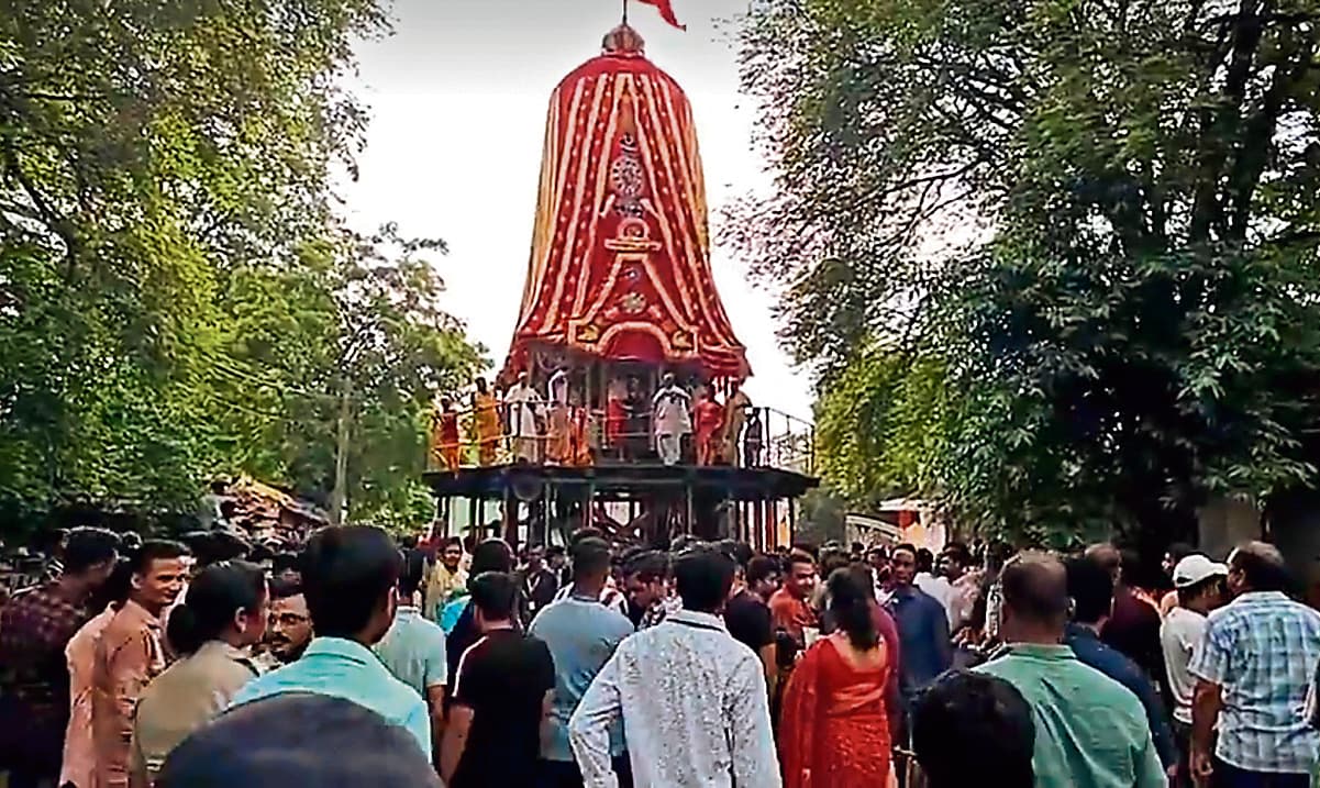 झारसुगुड़ा : कुकुरजंघा में 14 दिनों तक चलती है रथयात्रा, प्रत्येक दिन खींचा जाता है रथ