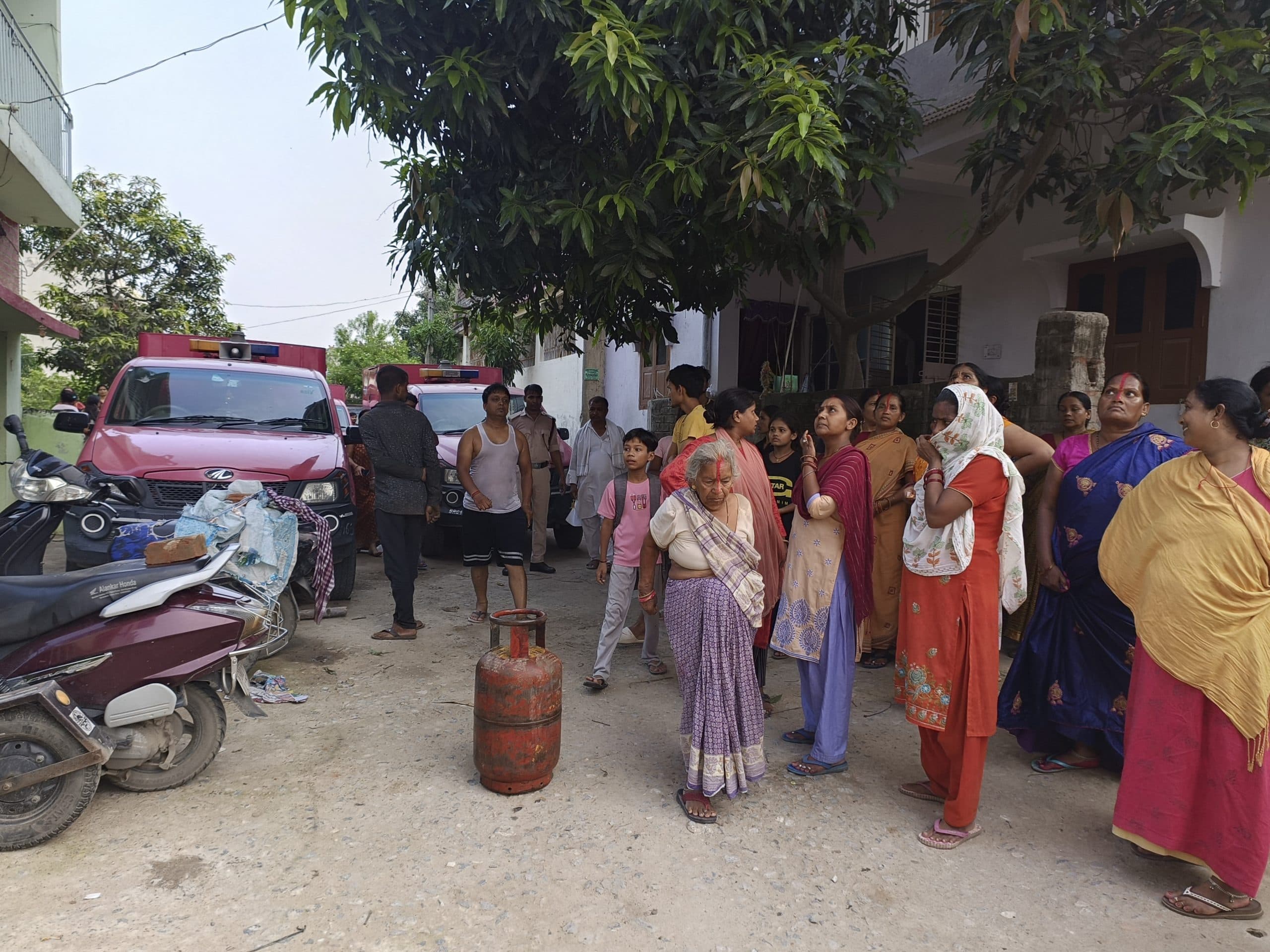 चंद्रविहार कॉलोनी में सिलिंडर में लगी आग