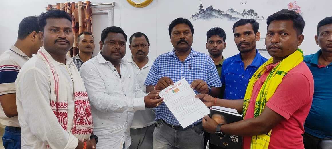 भाजपाइयों ने जनसमस्या दूर करने को लेकर राज्यपाल के नाम सौंपा ज्ञापन