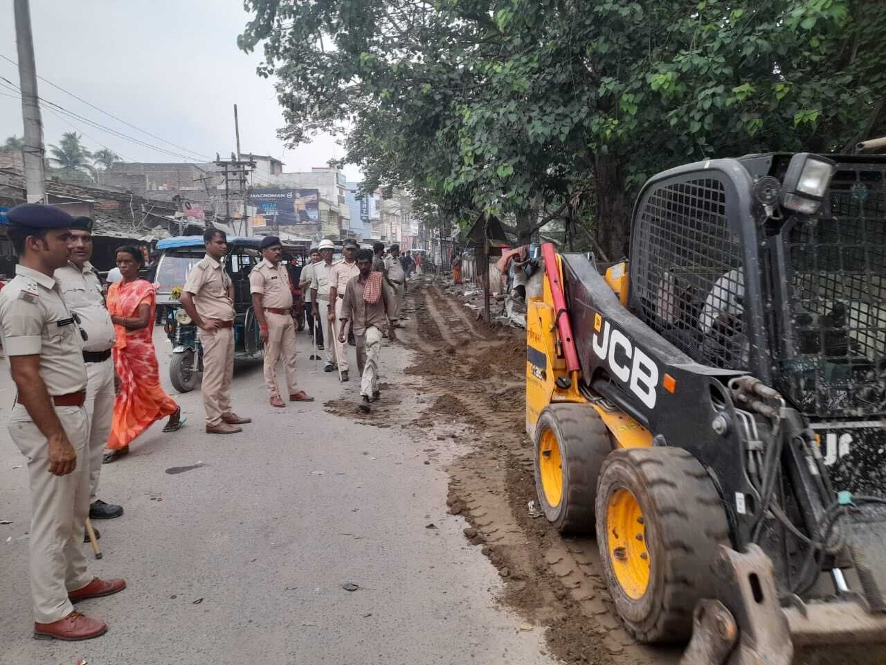 चौड़ी दिखने लगी बंगाली बाजार से प्रशांत मोड तक की सड़क