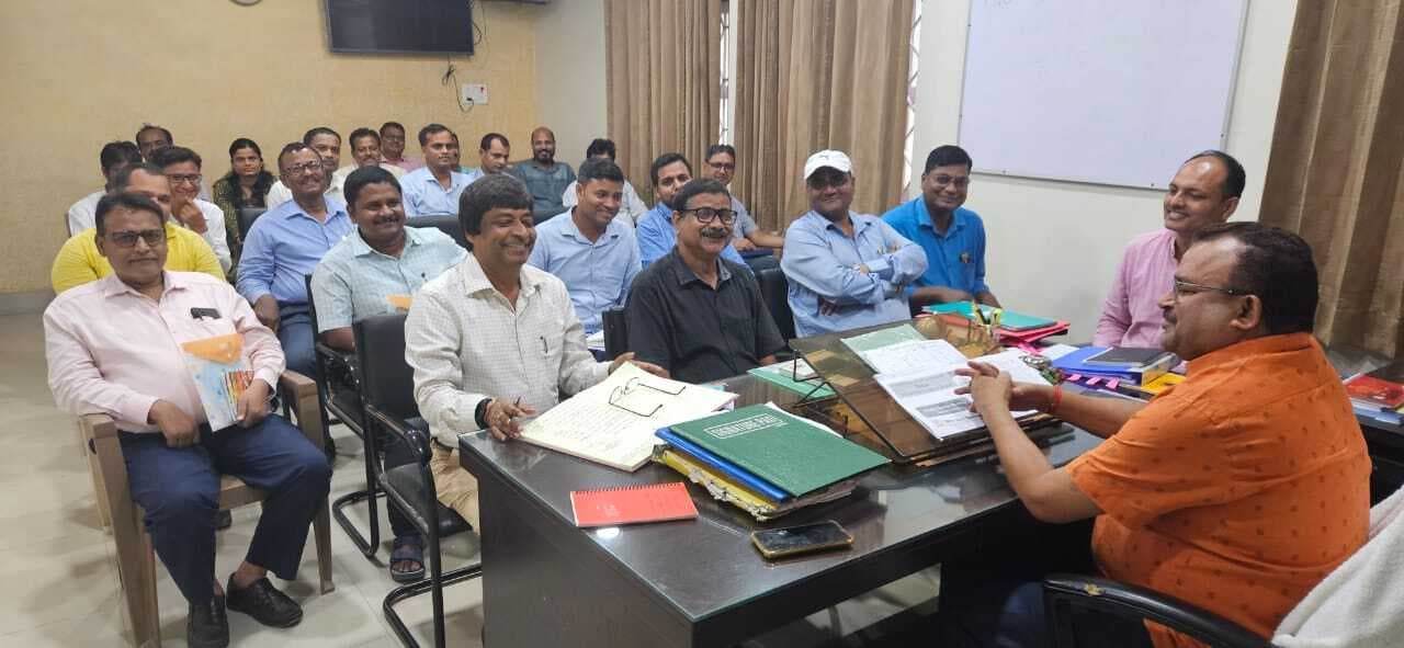 24 उर्वरक प्रतिष्ठान में मिली अनियमितता, पूछा स्पष्टीकरण, एक की अनुज्ञप्ति निलंबित