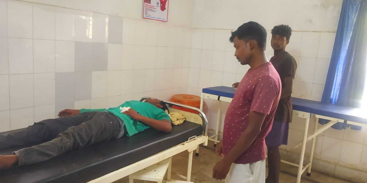 गोपीकांदर में हुई सड़क दुर्घटना में दो घायल