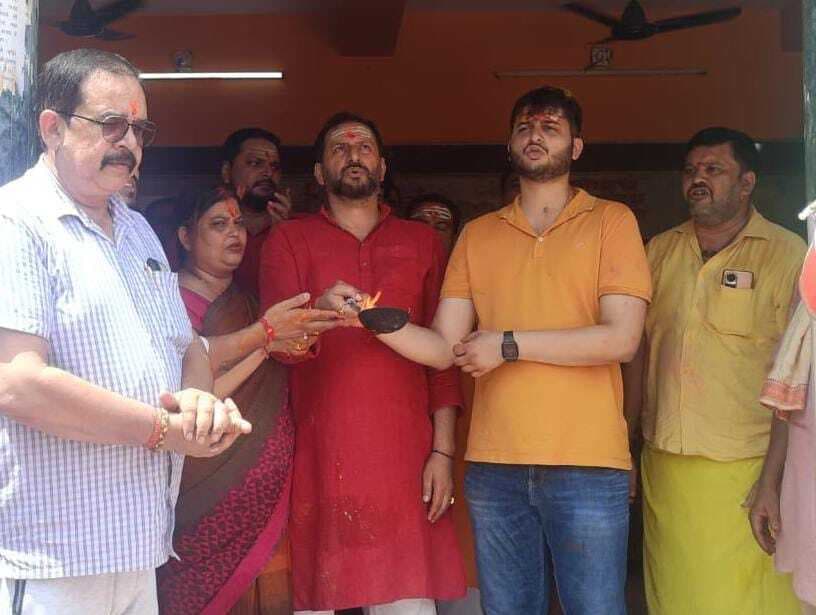 बिहार के पीएचइडी मंत्री ने फौजदारीनाथ की पूजा अर्चना