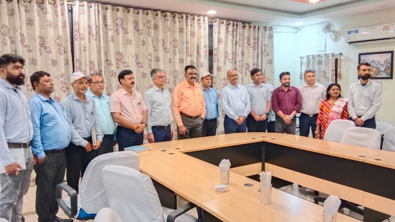 माइनिंग व सोशल इंजीनियरिंग में समन्वय से काम करें