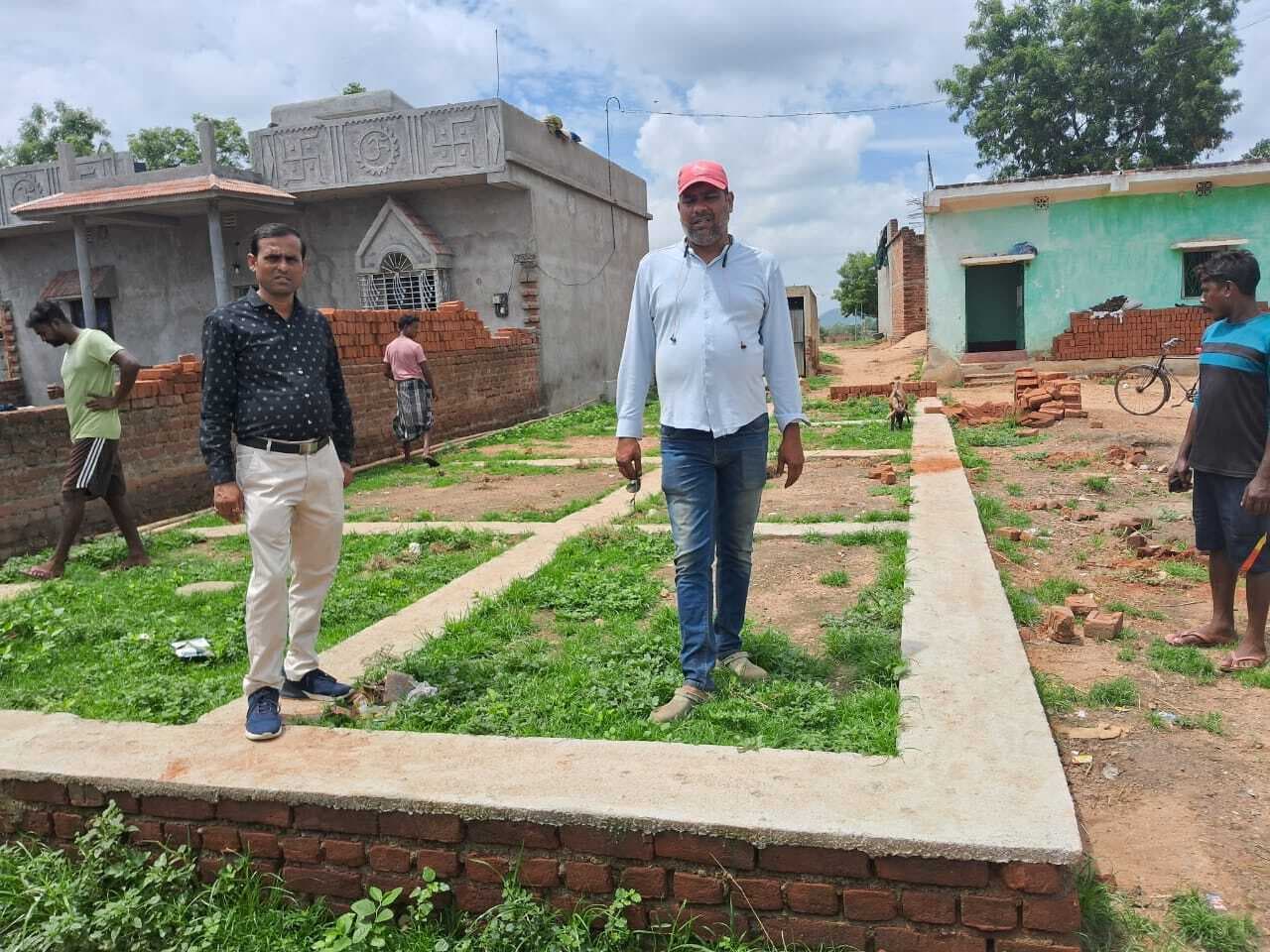 लाभुक अबुआ आवास निर्माण जल्द करें पूर्ण : समन्वयक