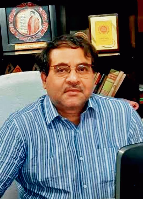 केएनयू वीसी ने दिया इस्तीफा राजभवन ने किया नामंजूर