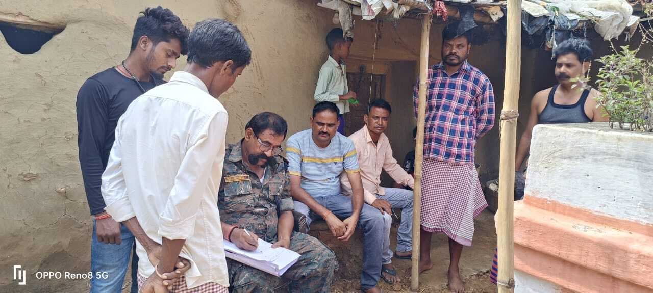 चार घरों से दस हजार नगदी समेत एक लाख की चोरी