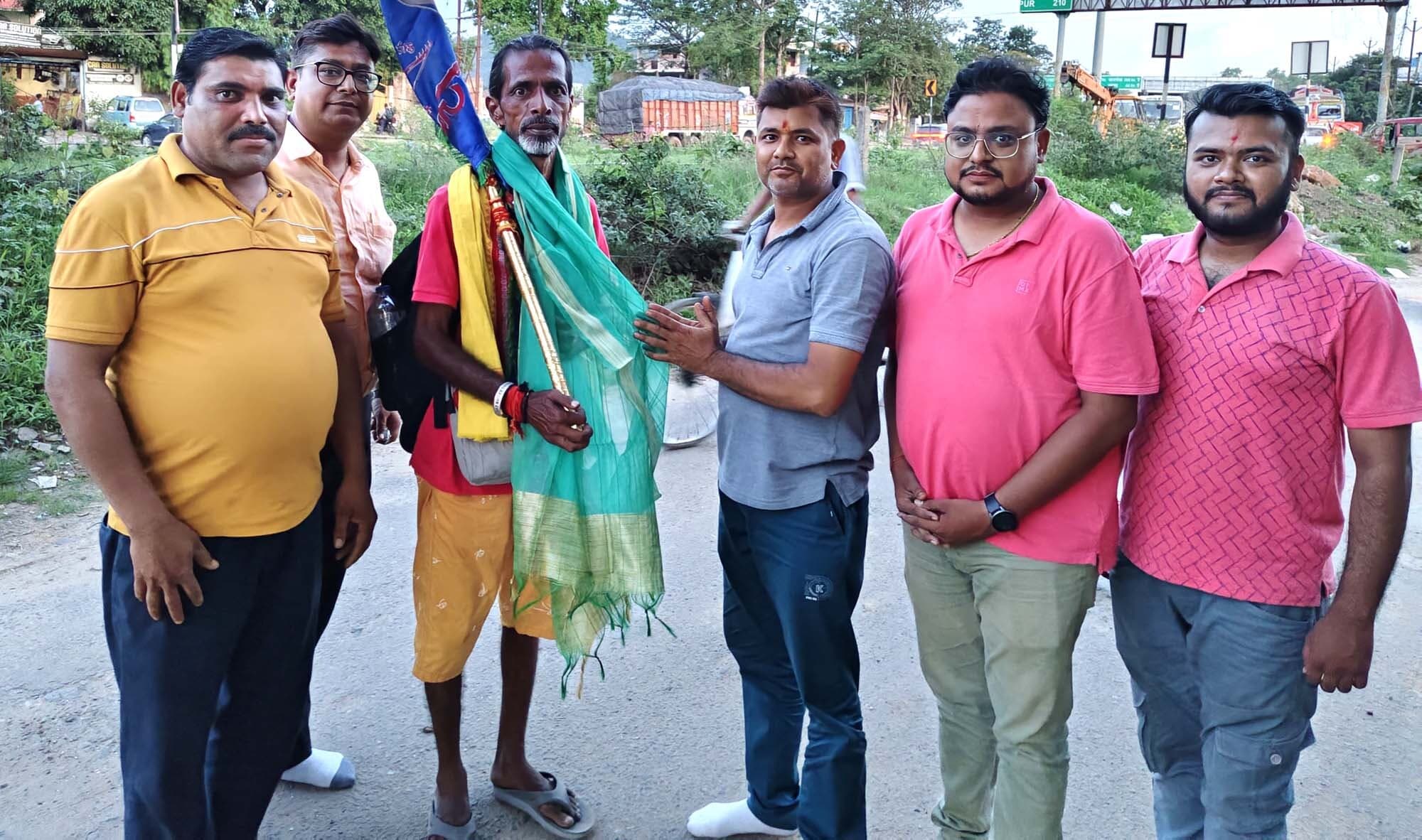 श्री श्याम अरदास कीर्तन परिवार के सदस्यों ने मुन्ना शर्मा का किया स्वागत