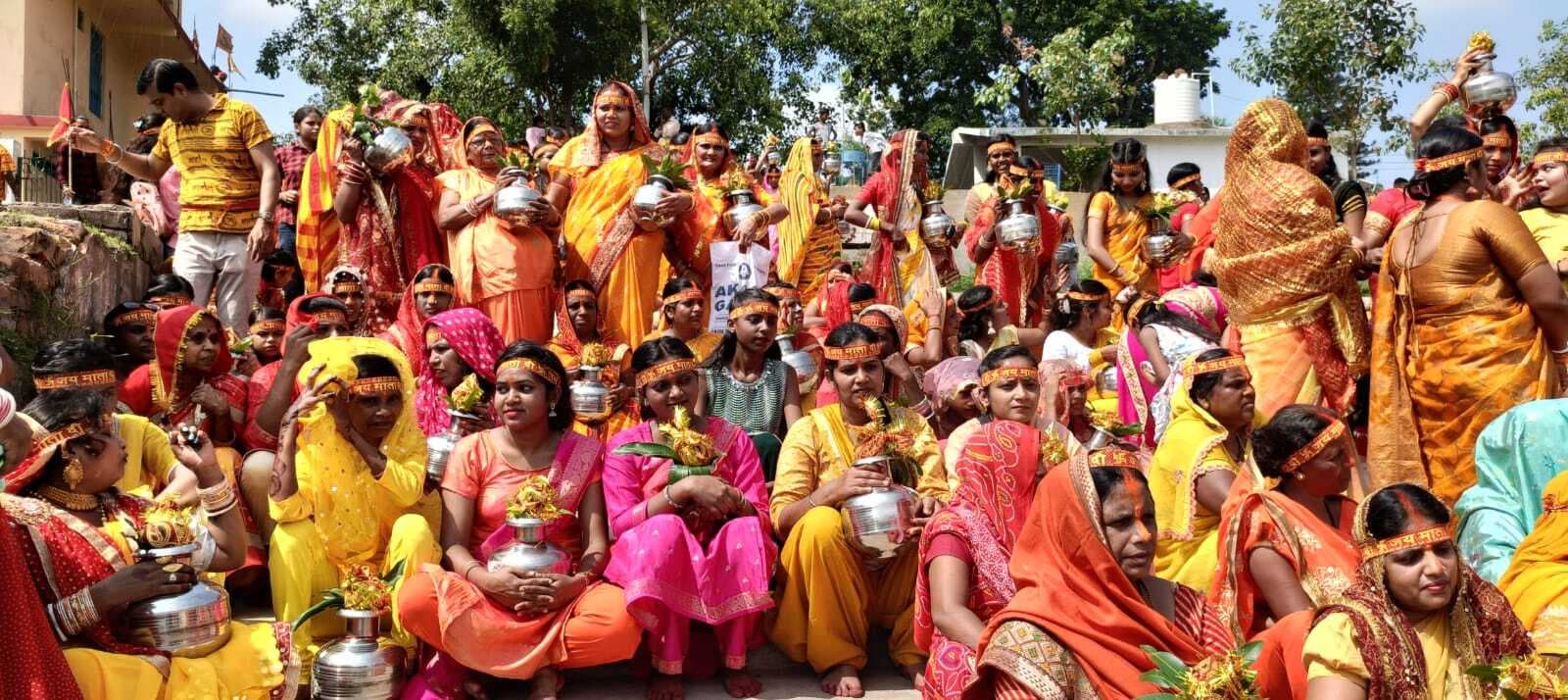 ‘शिव’ और ‘शक्ति’ की भक्ति में डूबे श्रद्धालुओं ने लगाया जयकारा