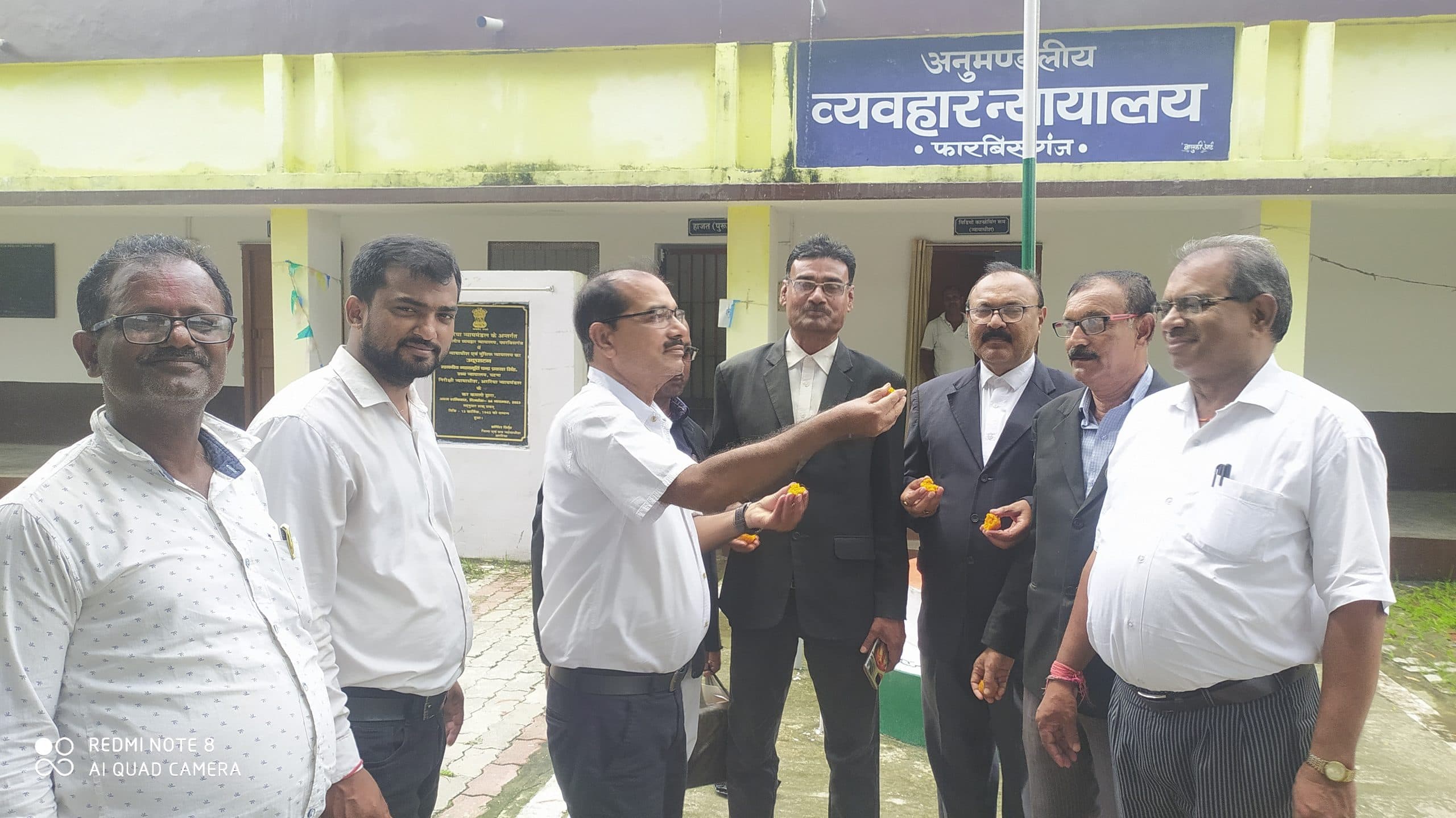 एडवोकेट एसोसिएशन के नव निर्वाचित अध्यक्ष सहित सभी पदाधिकारियों को दी बधाई