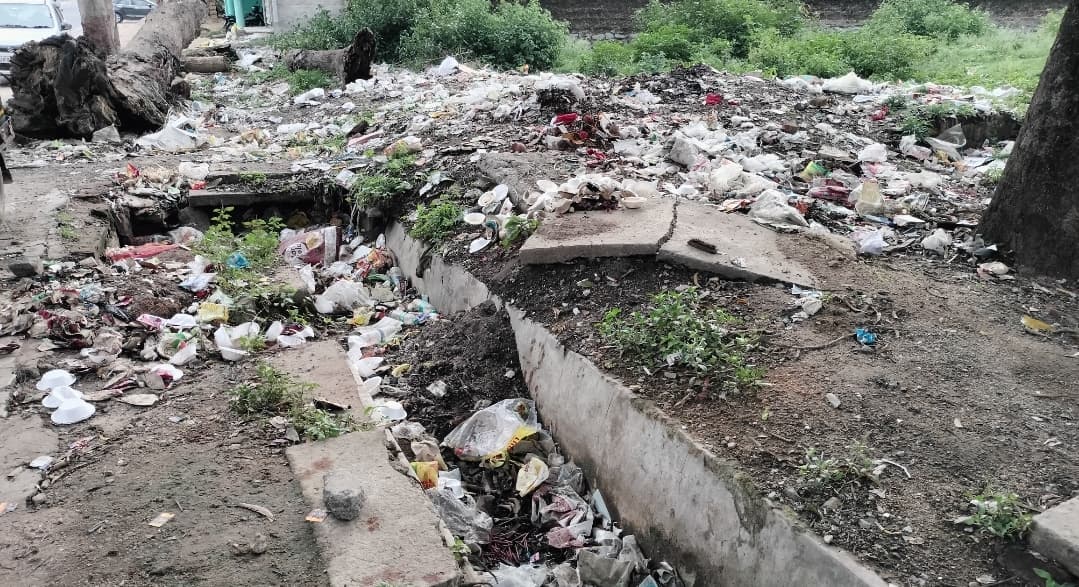 सिल्ली में ड्रेनेज सिस्टम फेल, स्थिति नारकीय