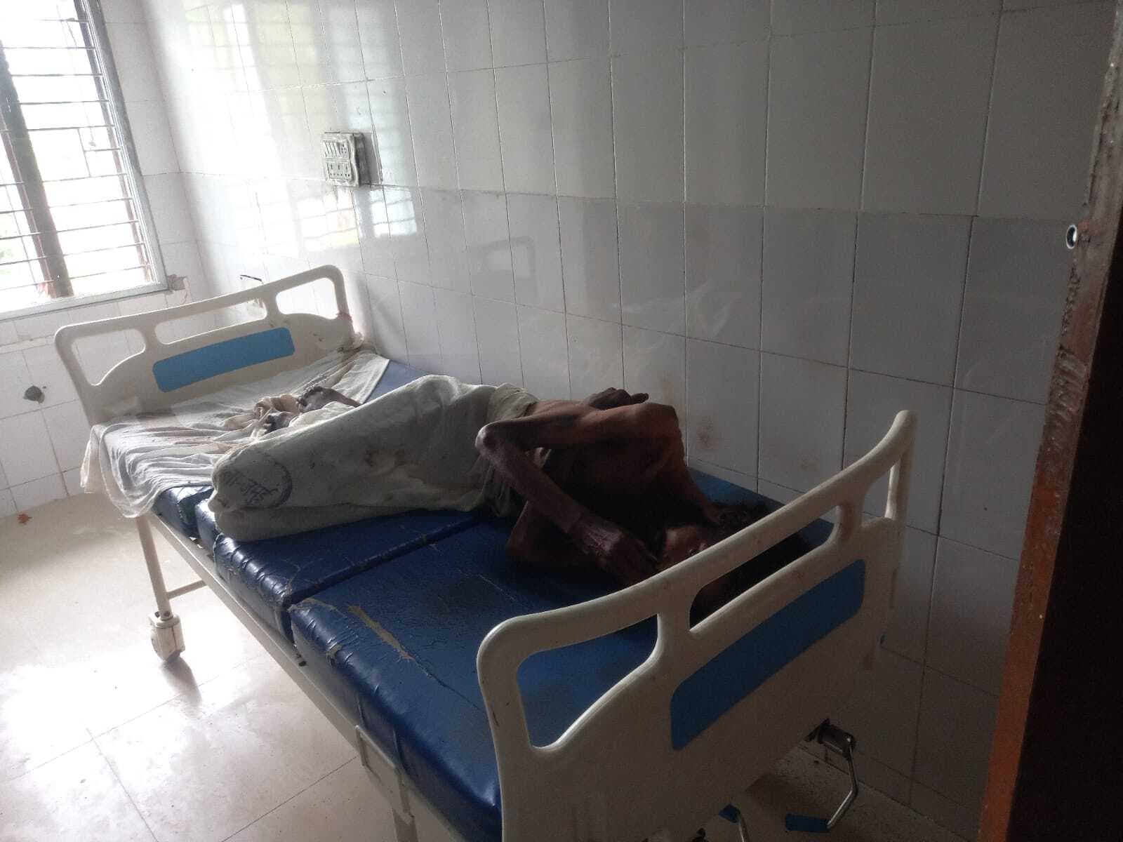 जख्म से बदबू निकलने के बाद हरकत में आया अस्पताल प्रबंधन