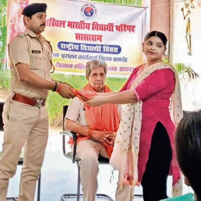 समस्या गिनाती ही नहीं, बल्कि उसका निदान भी कराती है विद्यार्थी परिषद : गुरुचरण