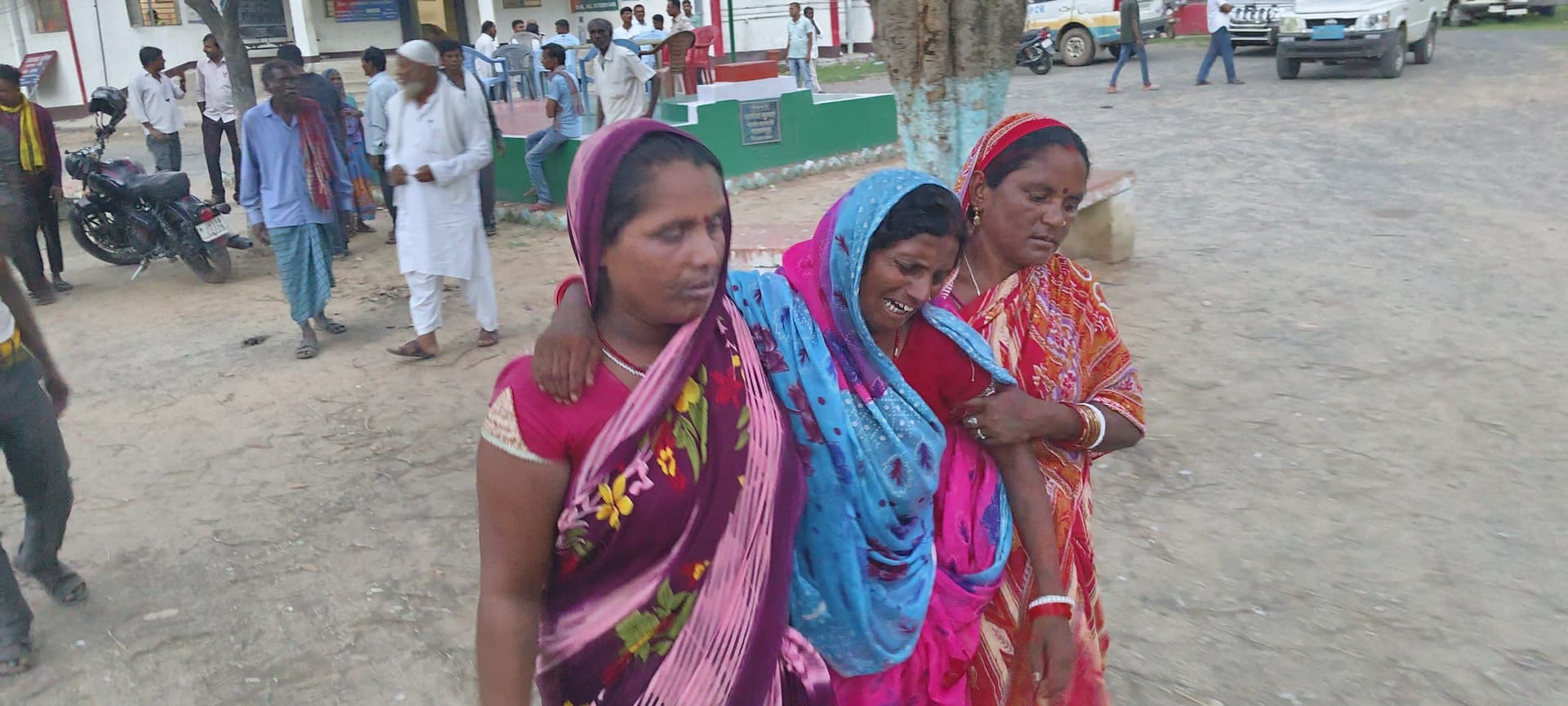 बथानबाड़ी में गड्ढे से मिला व्यक्ति का शव, जांच में जुटी पुलिस
