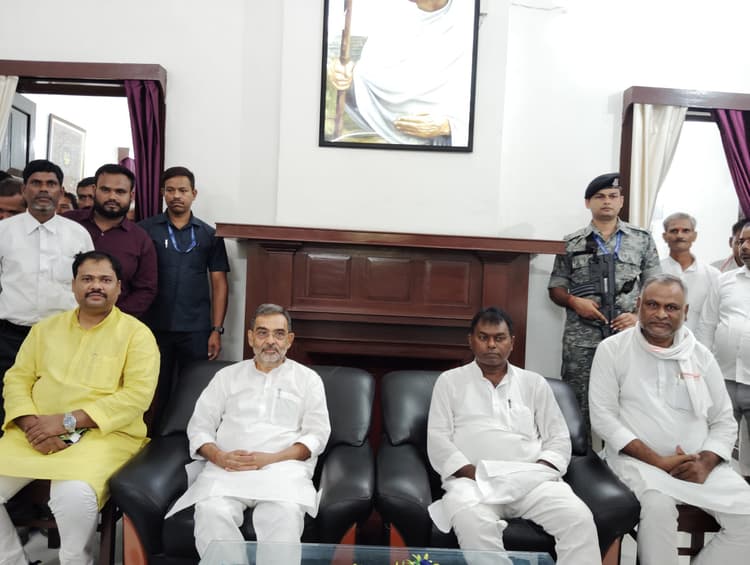 नीतीश कुमार के नेतृत्व में एनडीए लड़ेगा विधानसभा चुनाव : उपेंद्र