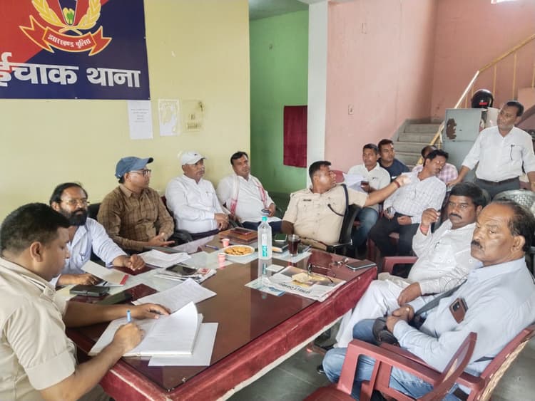 मोहर्रम को लेकर शांति समिति की बैठक, डीजे बजाने पर प्रतिबंध