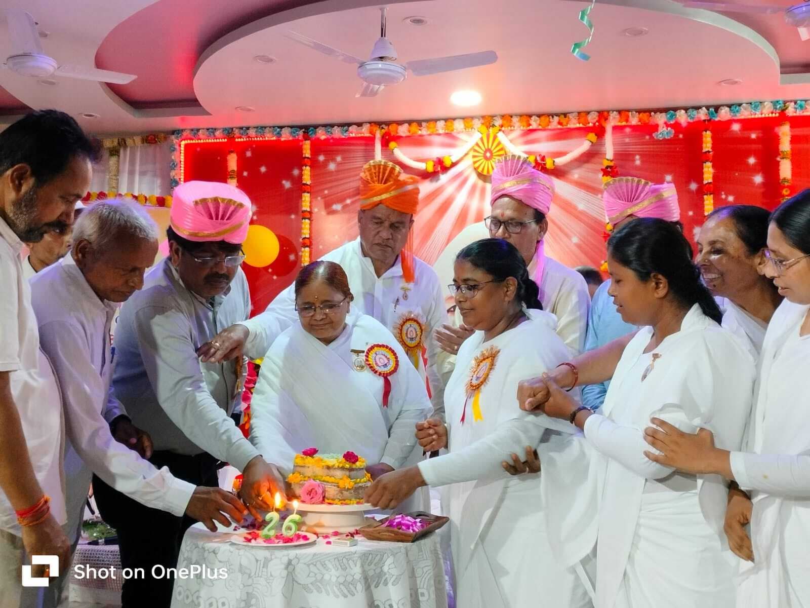 एसएसबी जवान व छात्र-छात्राओं ने लगाये दो सौ पौधे