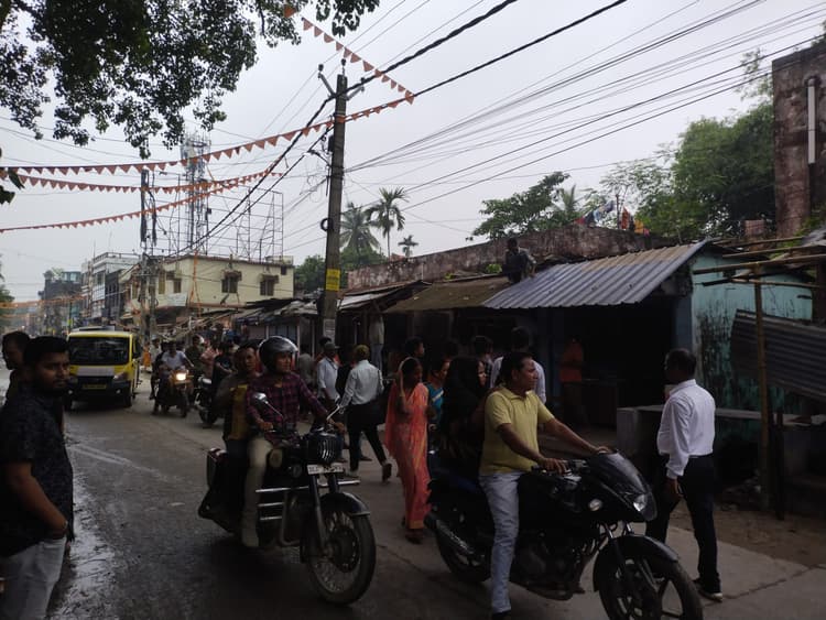 दूसरे दिन भी नप ने शहर में चलाया अतिक्रमण हटाओ अभियान