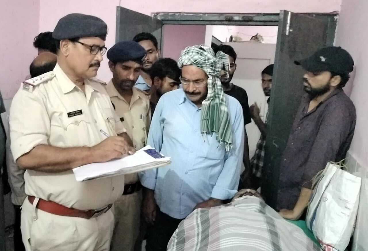 ससुराल से घर लौट रहे व्यक्ति की अज्ञात बोलेरो की ठोकर से मौत, मातम