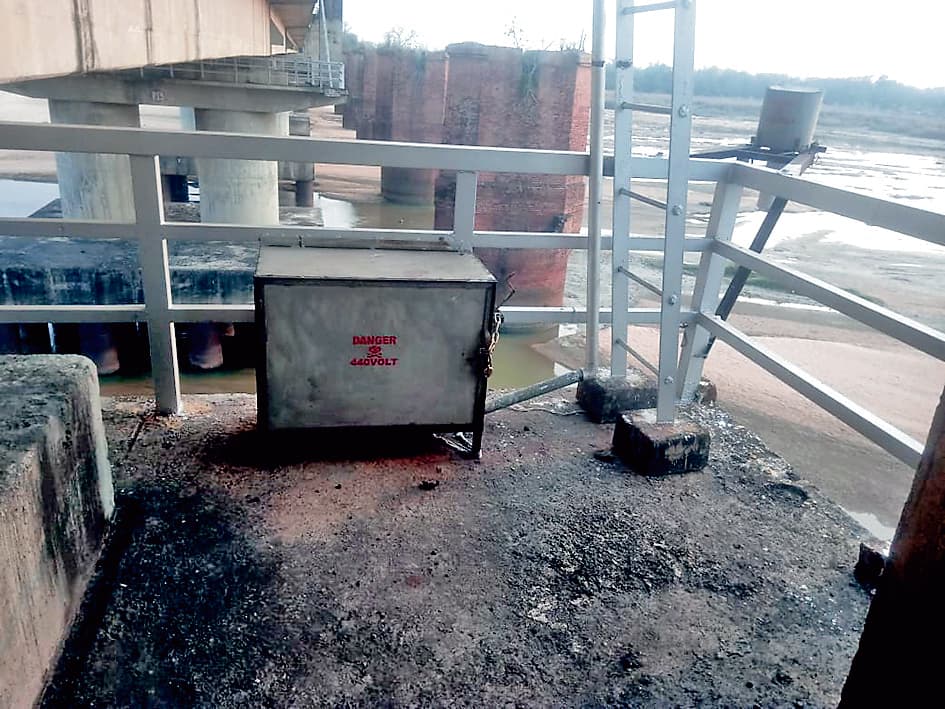 बराकर नदी व अजय नदी में लगाये गये वाटर लेवल मॉनिटरिंग सिस्टम