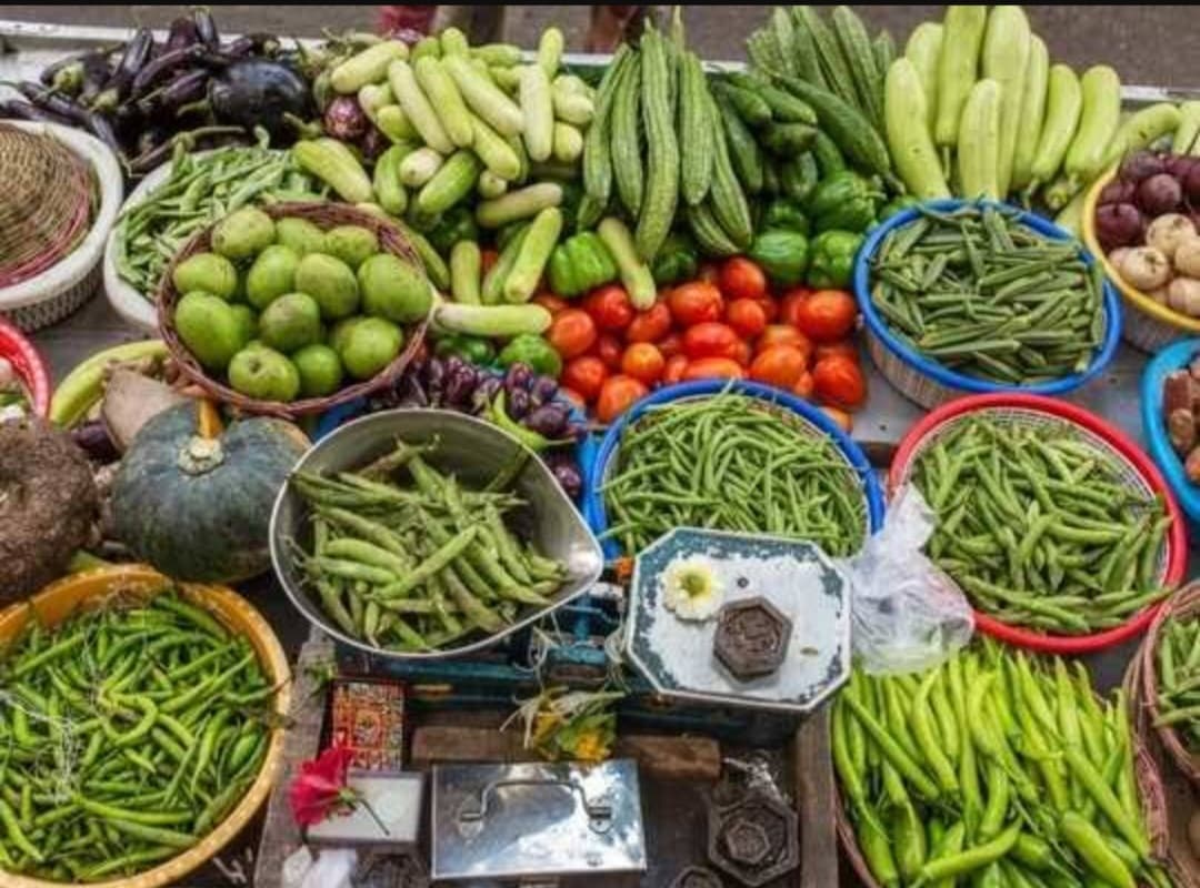 बारिश में बढ़ गए सब्जियों के भाव