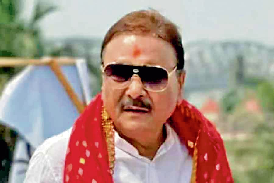 अब विधायक मदन मित्रा को दी गोली मारने की धमकी
