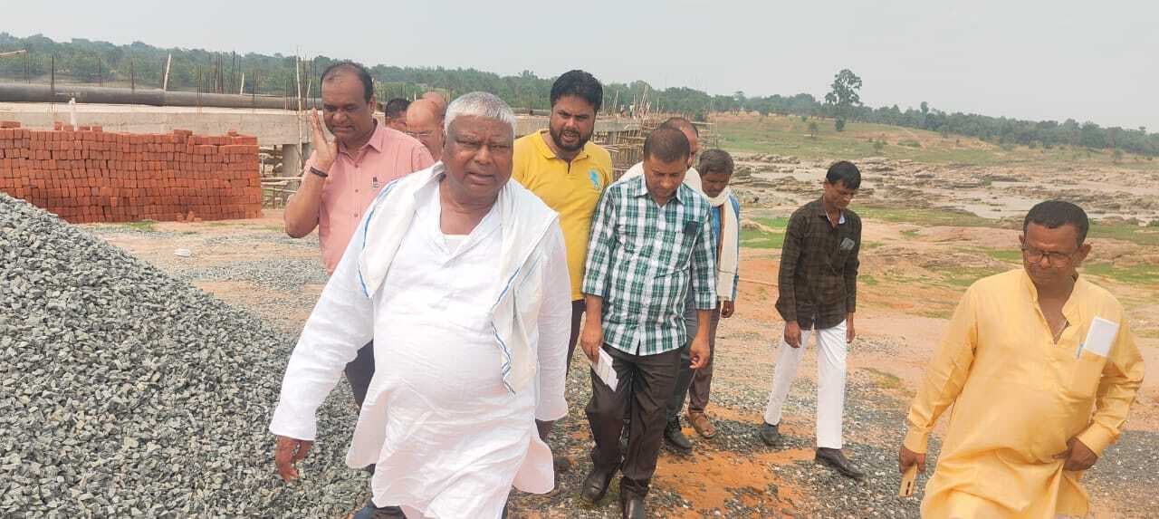 टुंडी की दो जलापूर्ति योजनाओं को दो माह में चालू करें : समिति