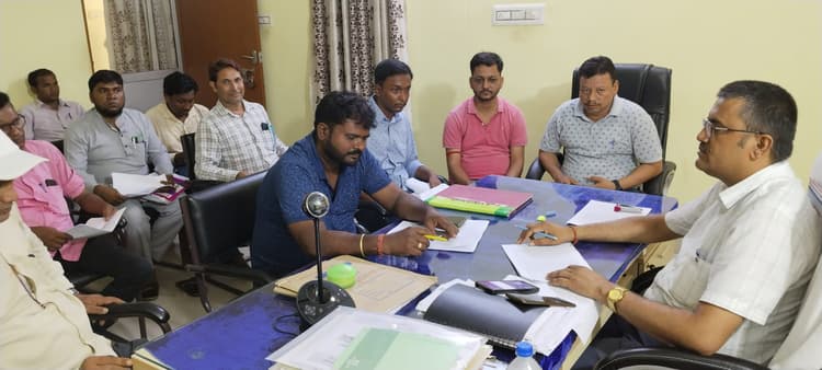 मनरेगाकर्मी बागवानी का कार्य शीघ्र करें शुरू : बीडीओ