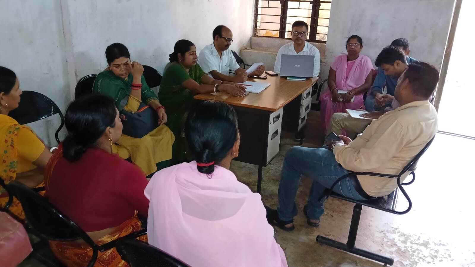 जनसंख्या नियंत्रण के लिए लोगों को जागरूक करना होगा